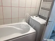 Apartament cu 3 camere de inchiriat, curte proprie, zona Soarelui 