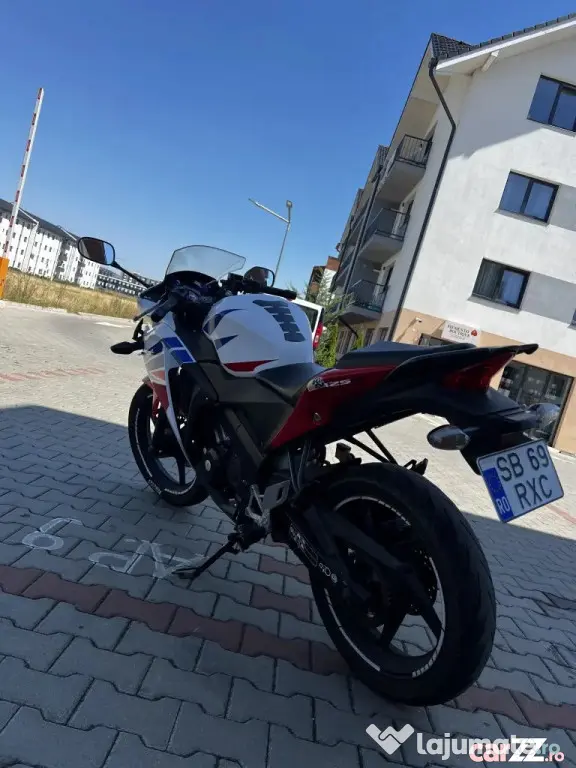 Motocicleta Honda CBR 125R 2016 Facelift (HRC Tricolor) – Ideală A1 - Sibiu (Sibiu)