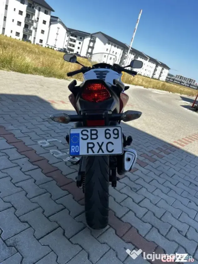 Motocicleta Honda CBR 125R 2016 Facelift (HRC Tricolor) – Ideală A1 - Sibiu (Sibiu)