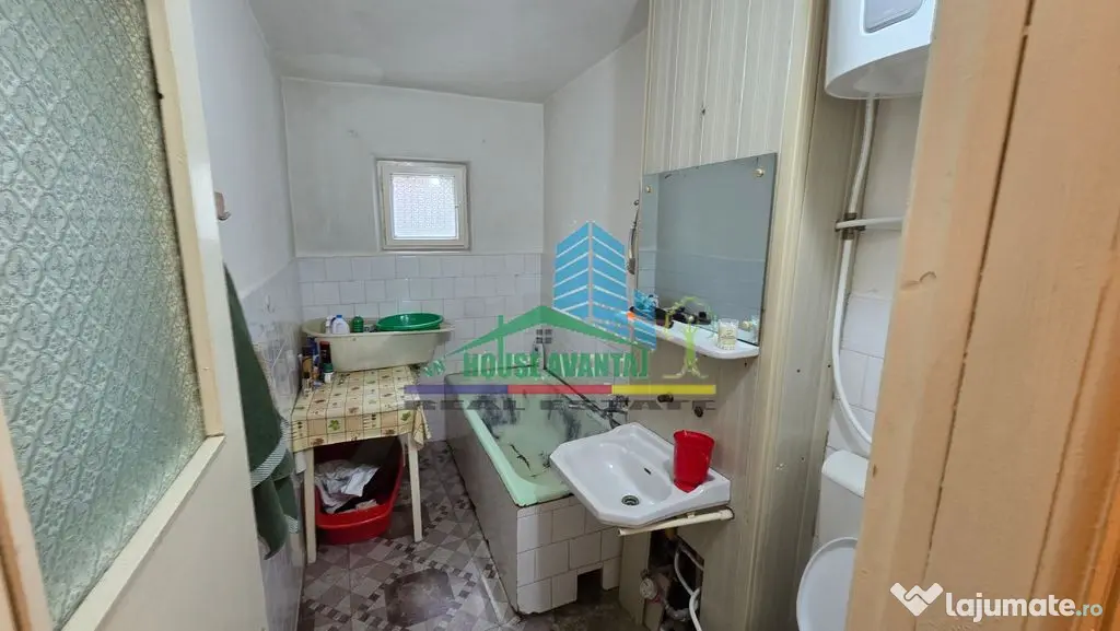 Vânzare apartament 3 camere decomandat în Focșani | Str Poienita - Focsani (Vrancea)