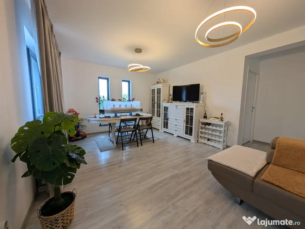 Casa Lilieci amenajata modern, mobilată - utilata - Hemeius (Bacau)