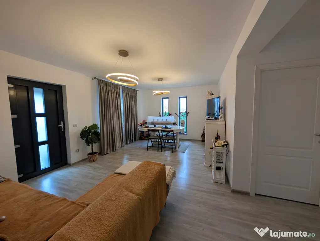 Casa Lilieci amenajata modern, mobilată - utilata - Hemeius (Bacau)