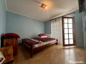 Apartment cu 3 camere, 73 mp utili, decomandat - zona Bucov