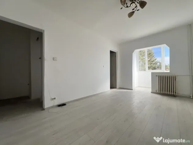 Apartament 1 camera, 22 mp, balcon, etaj 2, renovat - zona D - Timisoara (Timis)