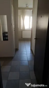 garsoniera metrou Costin Georgian, bloc mixt