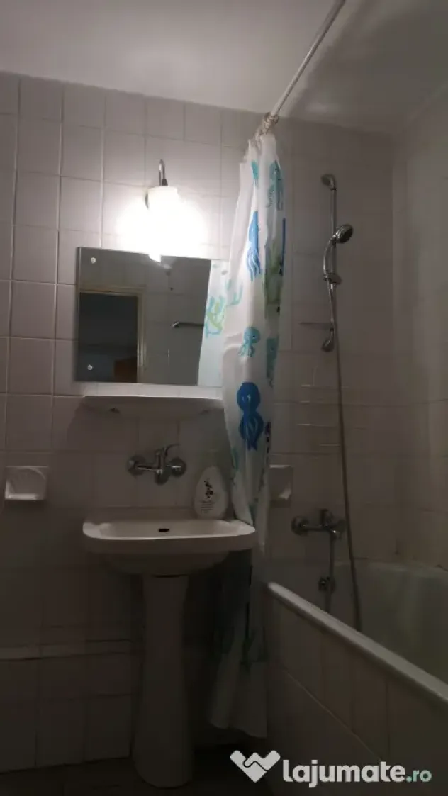 garsoniera metrou Costin Georgian, bloc mixt