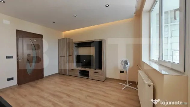 Garsoniera de vanzare, 26.70 mp, zona Rogerius - Oradea (Bihor)