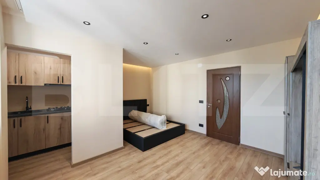 Garsoniera de vanzare, 26.70 mp, zona Rogerius - Oradea (Bihor)