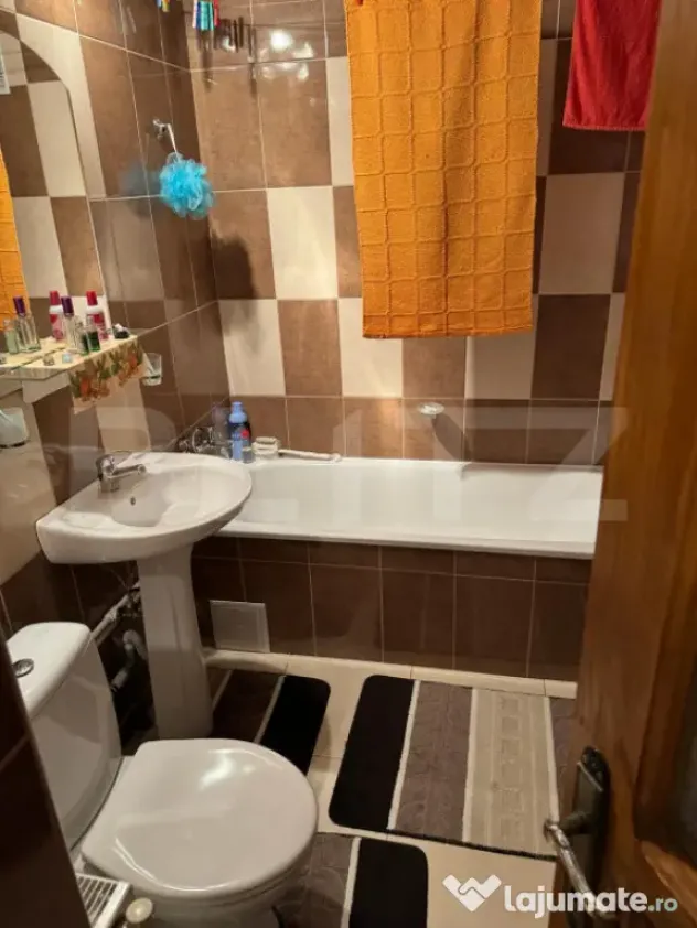 Apartament 3 camere, 90mp, parter, Cartier Obcini - Suceava (Suceava)