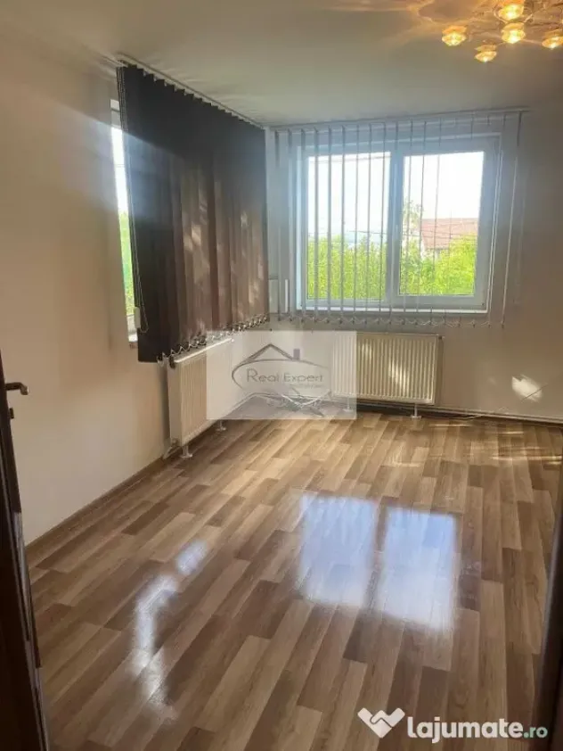 Inchiriez casa de locuit/sediu firma -4 Camere +Garaj cart A, Muresanu - Cluj-Napoca (Cluj)