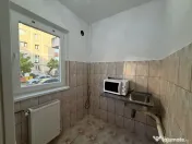 Apartament renovat, 1 camera, 28 mp utili, parter inalt- Zon