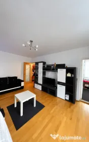 2 camere Aviației decomandat, et. 1, an 1984, metrou, 53 mp 