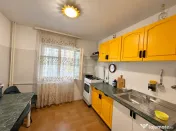 2 camere Aviației decomandat, et. 1, an 1984, metrou, 53 mp 