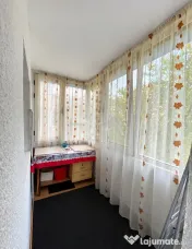2 camere Aviației decomandat, et. 1, an 1984, metrou, 53 mp 