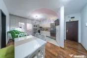 Apartament cu 3 camere + loc de parcare privat 