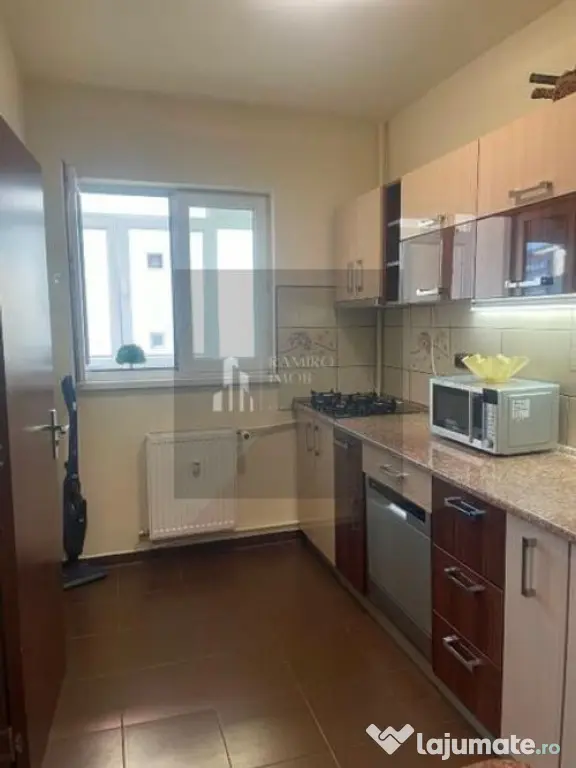 De vanzare 3 camere decomandat Piața Sudului Fantana Florilor - Bucuresti (Bucuresti-Ilfov)
