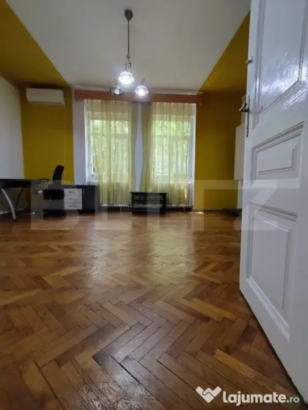 Apartament 3 camere, casa interbelica, elemente originale pr - Timisoara (Timis)