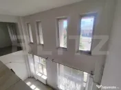 Spațiu potențial comercial și investițional, fost sediu 
