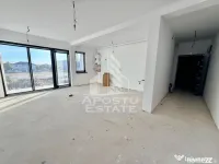 Apartament cu 2 camere, etaj intermediar, zona Giroc