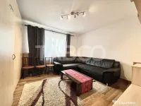 Apartament cu 4 camere de vanzare cu lift etaj intermediar i