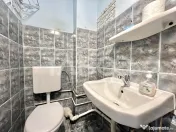 Apartament cu 4 camere de vanzare cu lift etaj intermediar i 
