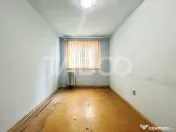 Apartament cu 4 camere de vanzare cu lift etaj intermediar i 