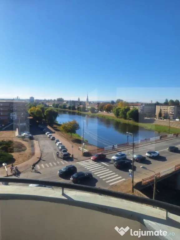 Vand apartament 4 camere decomandat la Lugoj - Lugoj (Timis)