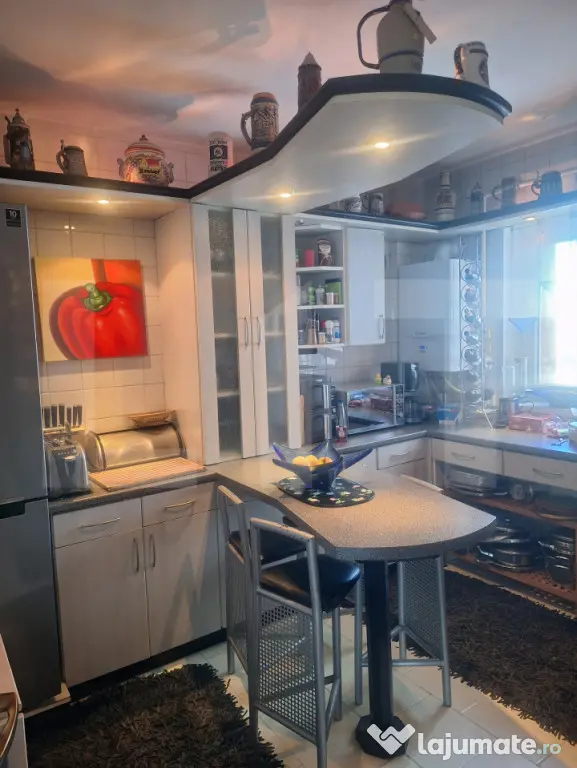 Vand apartament 4 camere decomandat la Lugoj - Lugoj (Timis)