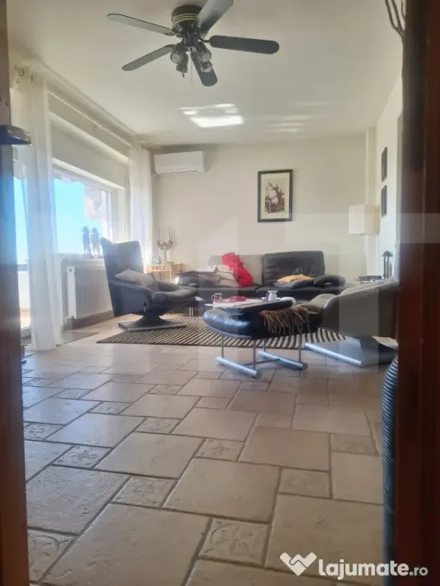 Vand apartament 4 camere decomandat la Lugoj - Lugoj (Timis)