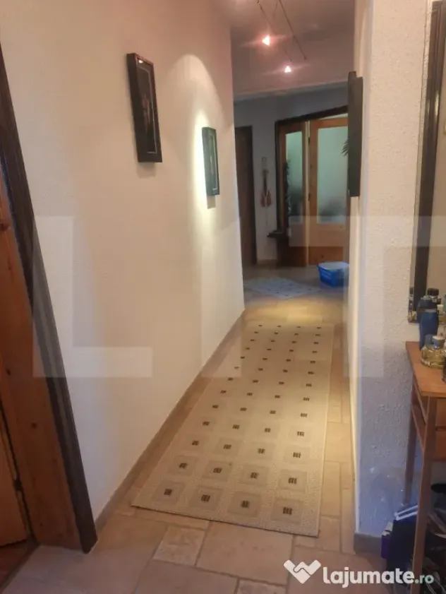 Vand apartament 4 camere decomandat la Lugoj - Lugoj (Timis)