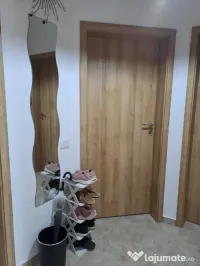 Ofer spre inchiriere nou cu 2 camere si loc de parcare situat pe Drumul Binelui