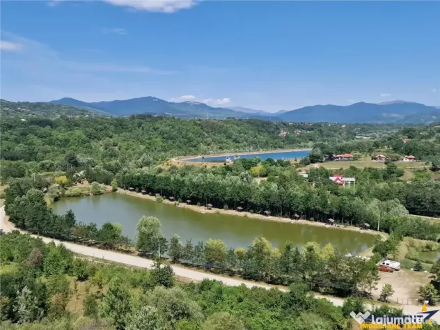 Casa traditionala, cu 2.000mp teren roditor, Izvoarele, Prah - Malu Vanat (Prahova)