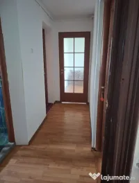 Vand apartament 2 camere decomandat in Calinesti Prahova