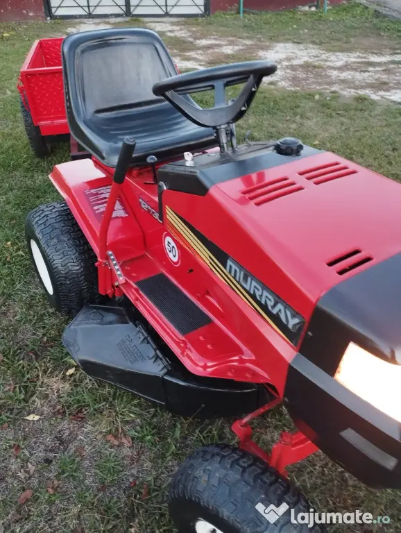 Tractoras gazon marca Muray 12 Cp cu remorca tabla 500 Kg stare impecabila