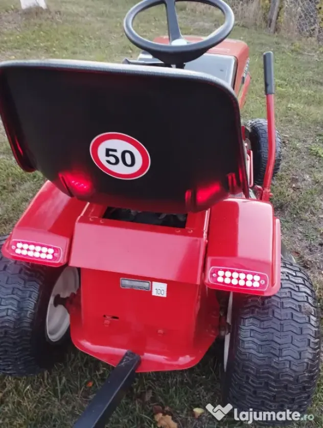 Tractoras gazon marca Muray 12 Cp cu remorca tabla 500 Kg stare impecabila