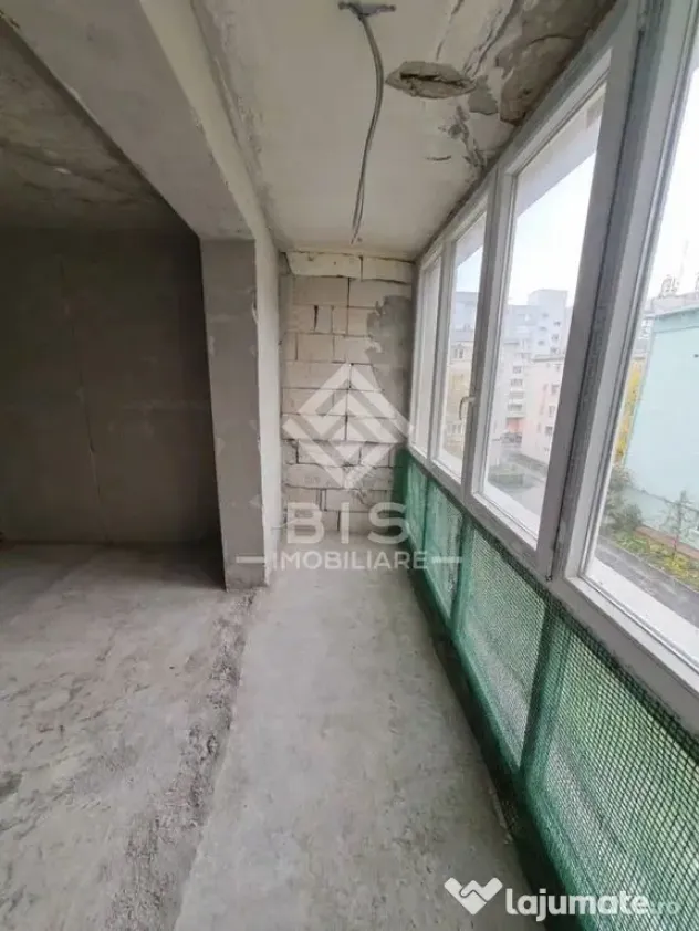 Decomandat 3 camere - str. Octavian Goga- Generala 1 - Bistrita (Bistrita-Nasaud)