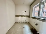 Apartament cu 2 camere, etaj intermediar, bucatarie inchisa, Giroc 