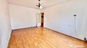 Apartament 3 camere decomandat de vânzare, 64 mp, centrală proprie 