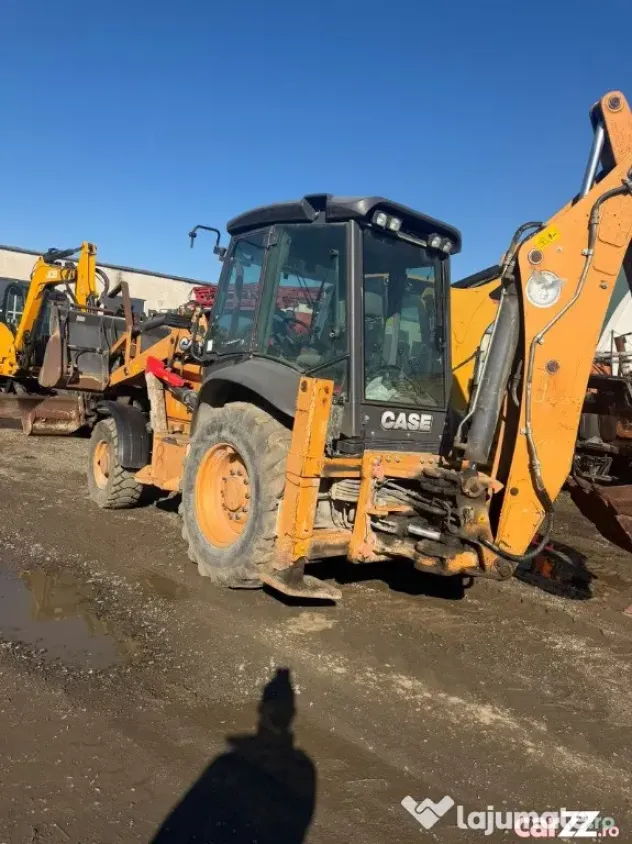 Cilindru hidraulic buldoexcavator Case 580 ST , 2015 piese - Seini (Maramures)