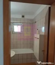 Vanzare apartament 5 camere stradal in zona Piata Unirii-Sfanta Vineri 