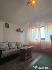 Casă spațioasă, mobilată și finisată, cu garaj și liv