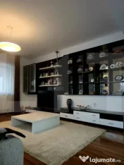 Casă spațioasă, mobilată și finisată, cu garaj și liv