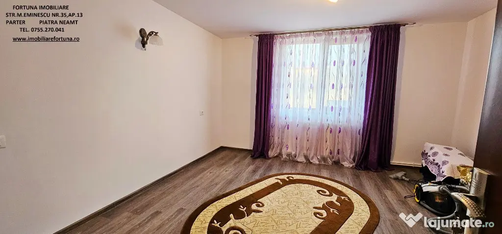 Vila eleganta, cu spatii generoase,zona Clinica Sf.Andrei-Piatra Neamt - Piatra-Neamt (Neamt)