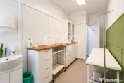 DE VANZARE -Centru medical modern de vânzare în Moșnița 