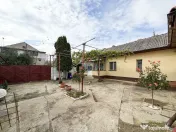 Casă de închiriat cu grădină și curte privată, pe Strada Gării, Hărman 