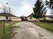 Casă de închiriat cu grădină și curte privată, pe Strada Gării, Hărman 