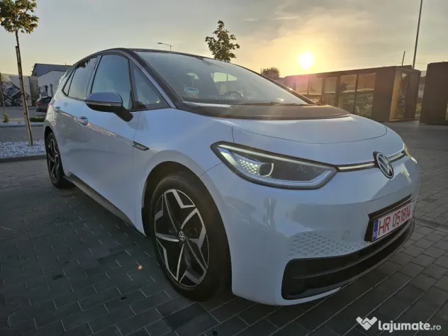 Volkswagen ID.3 1ST PLUS Pro Performance – 58 kWh – 204 CP – TVA deductibilă