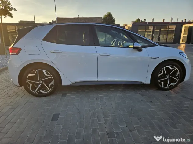 Volkswagen ID.3 1ST PLUS Pro Performance – 58 kWh – 204 CP – TVA deductibilă