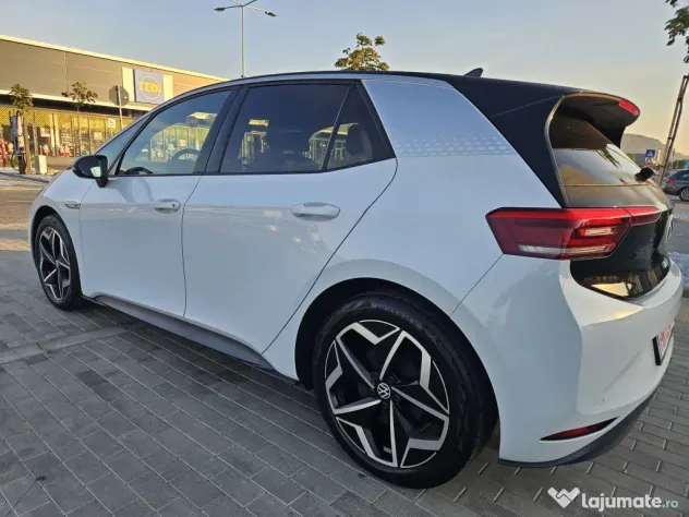 Volkswagen ID.3 1ST PLUS Pro Performance – 58 kWh – 204 CP – TVA deductibilă