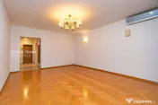 4 Camere | Garaj + 2 Boxe | Aviatorilor | Uruguay | Comision
